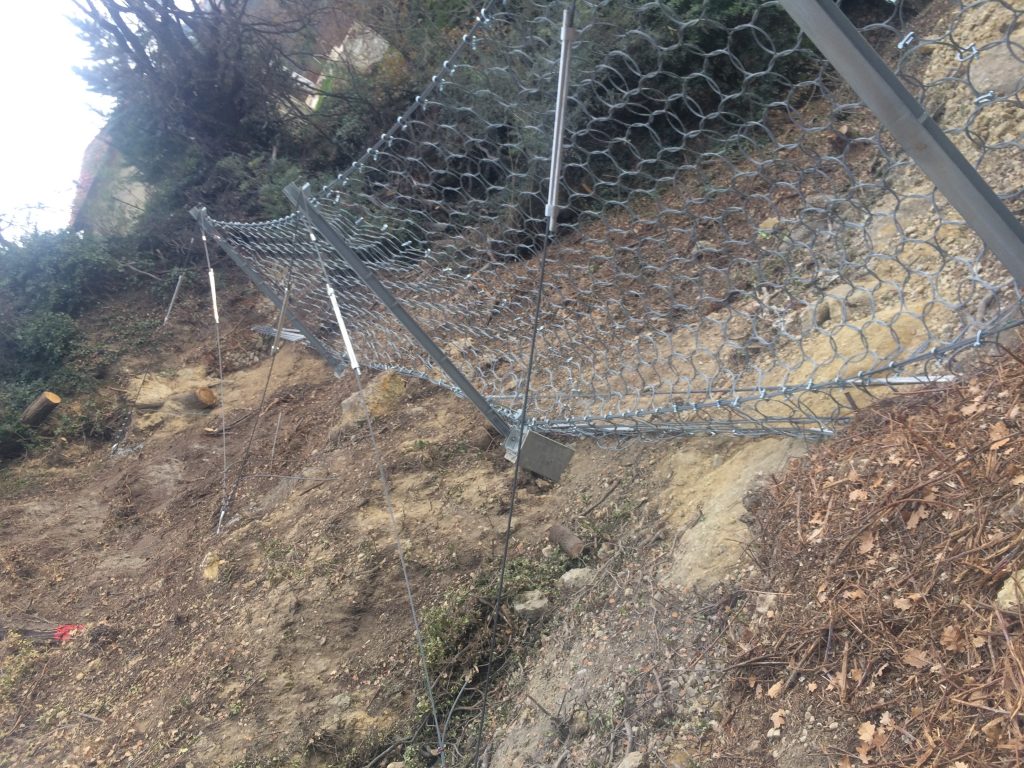 écrans anti-coulée de laves torrentielles