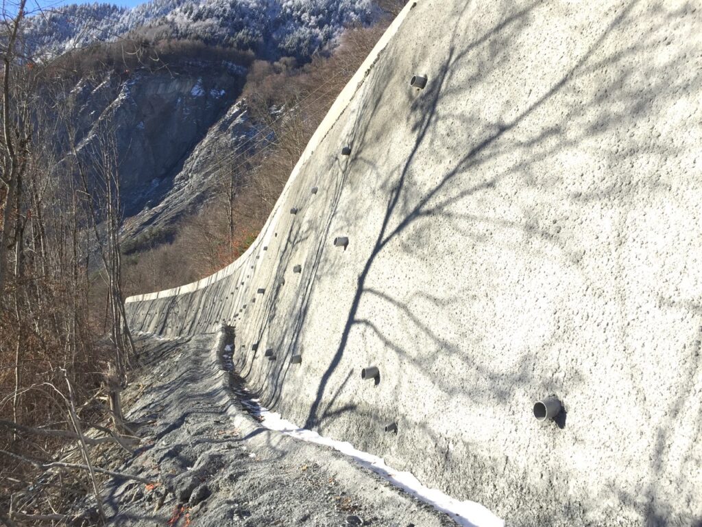 Travaux d’élargissement de chaussée par paroi clouée