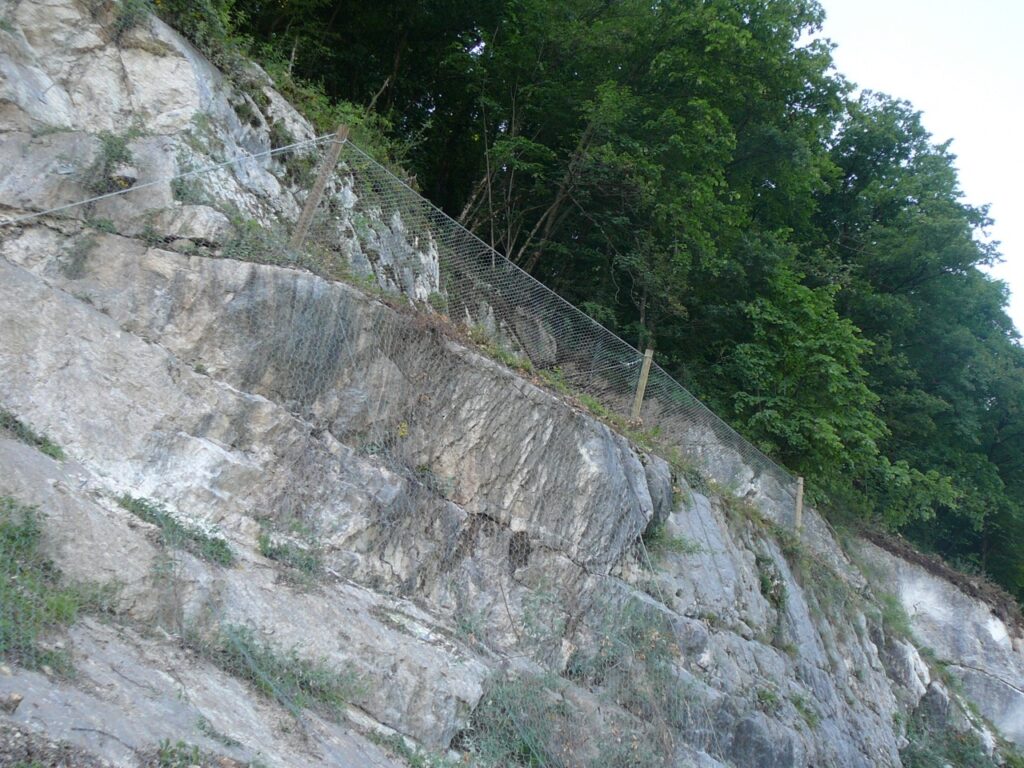 ecrans-pare-pierresP1010924 - Grande