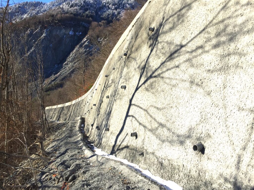 parois-clouees3 - Grande